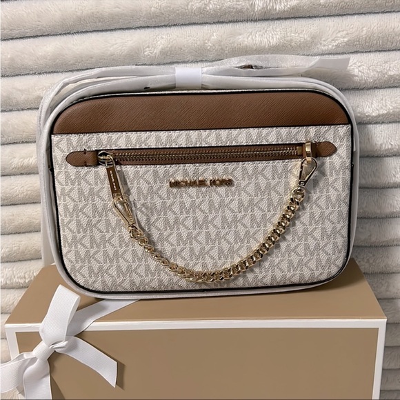 MICHAEL KORS Jet Set Large Vanilla Logo Crossbody Handbag - Picture 6 of 8